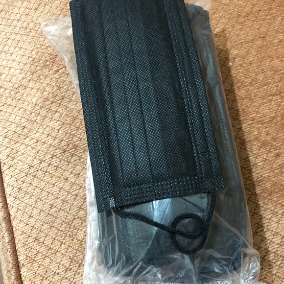 Adults disposable Face Mask - Picture 3 of 5